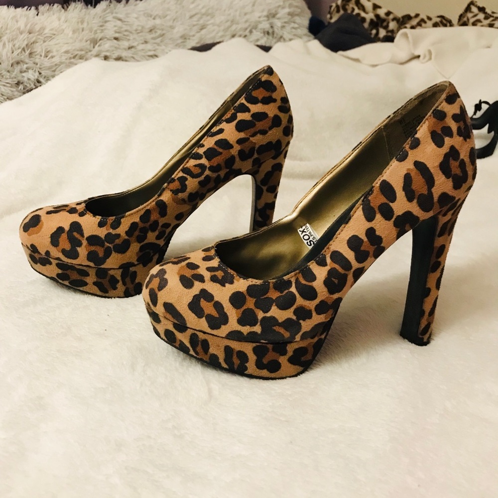 Cheetah print pumps